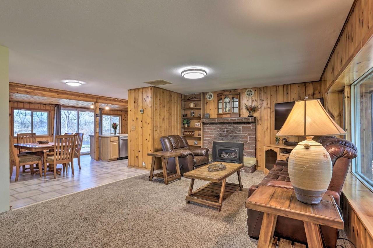 Rustic Spearfish Cabin On 12-Acre Trout Farm Exterior foto